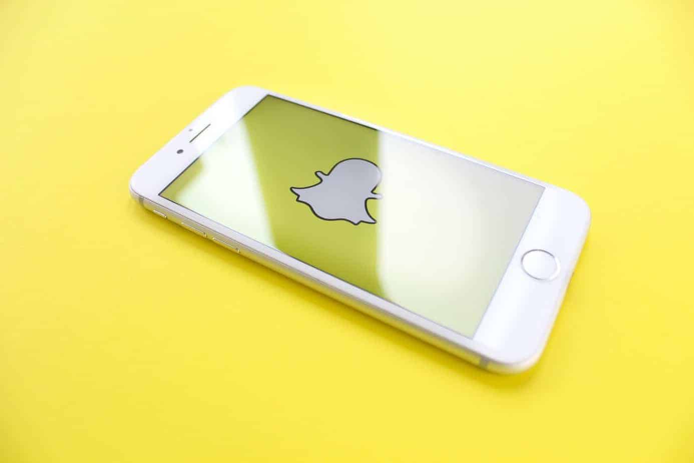 How to put dark mode on Snapchat Android