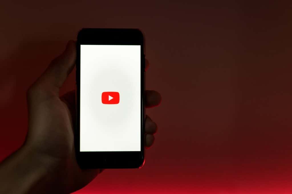 How to download YouTube videos on iPhone feature