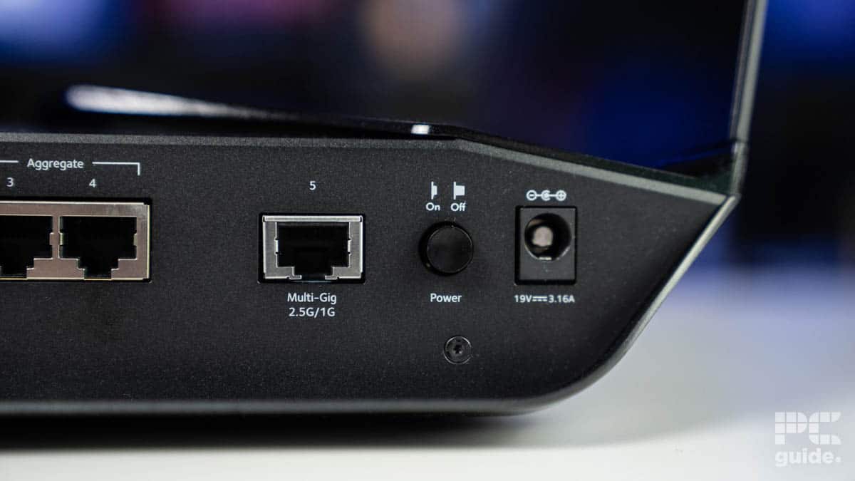 Netgear Nighthawk RAXE500 power, Image by PC Guide