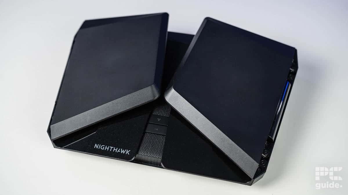 Netgear Nighthawk RAXE500 router folded, Image by PC Guide