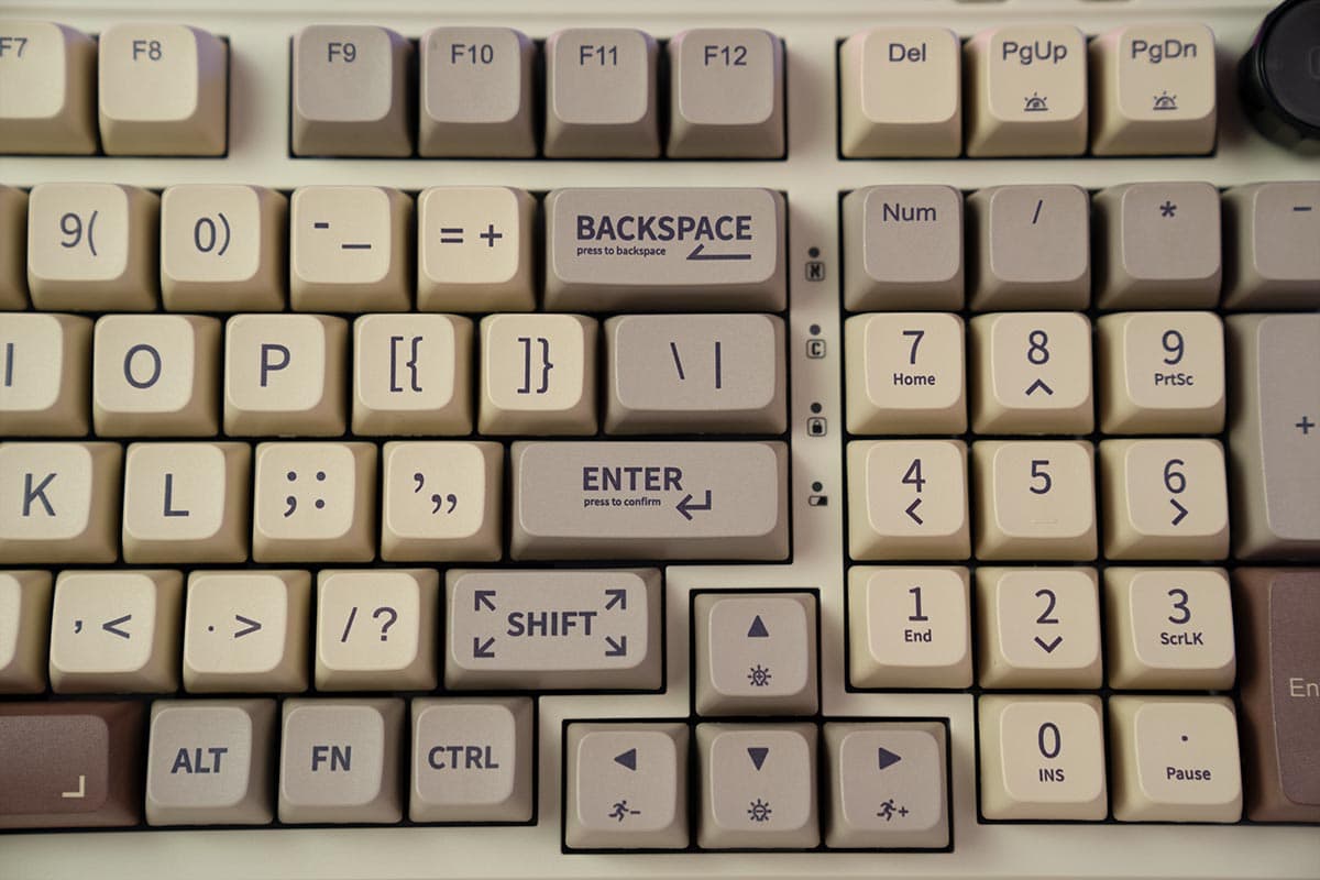 A close up of the Epomaker RT100 Keyboard, a top-notch retro-styled option.