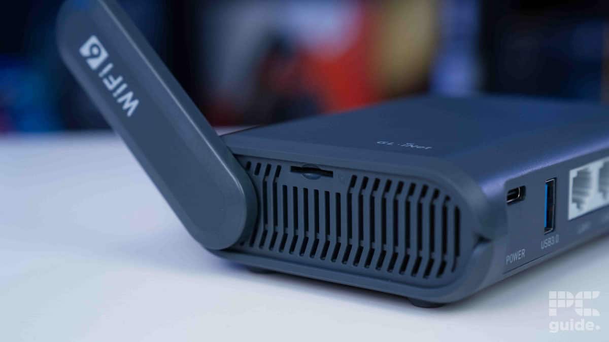 GL.iNet GL-AXT1800 (Slate AX) microSD port, Image by PCGuide