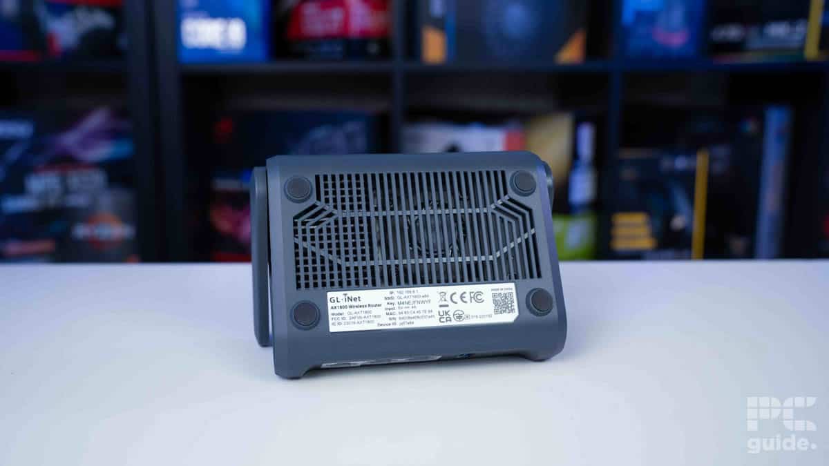 GL.iNet GL-AXT1800 (Slate AX) underside, Image by PCGuide