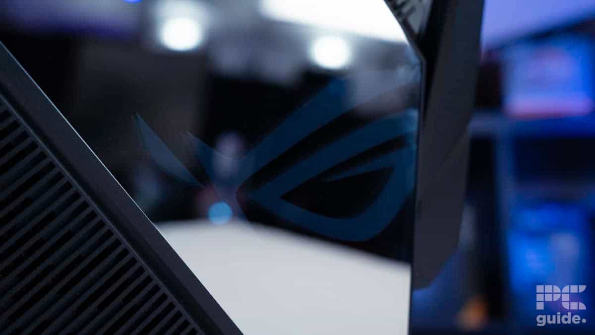ROG RAPTURE GT-AXE16000 Wifi 6E Router mirror logo, Image by PCGuide