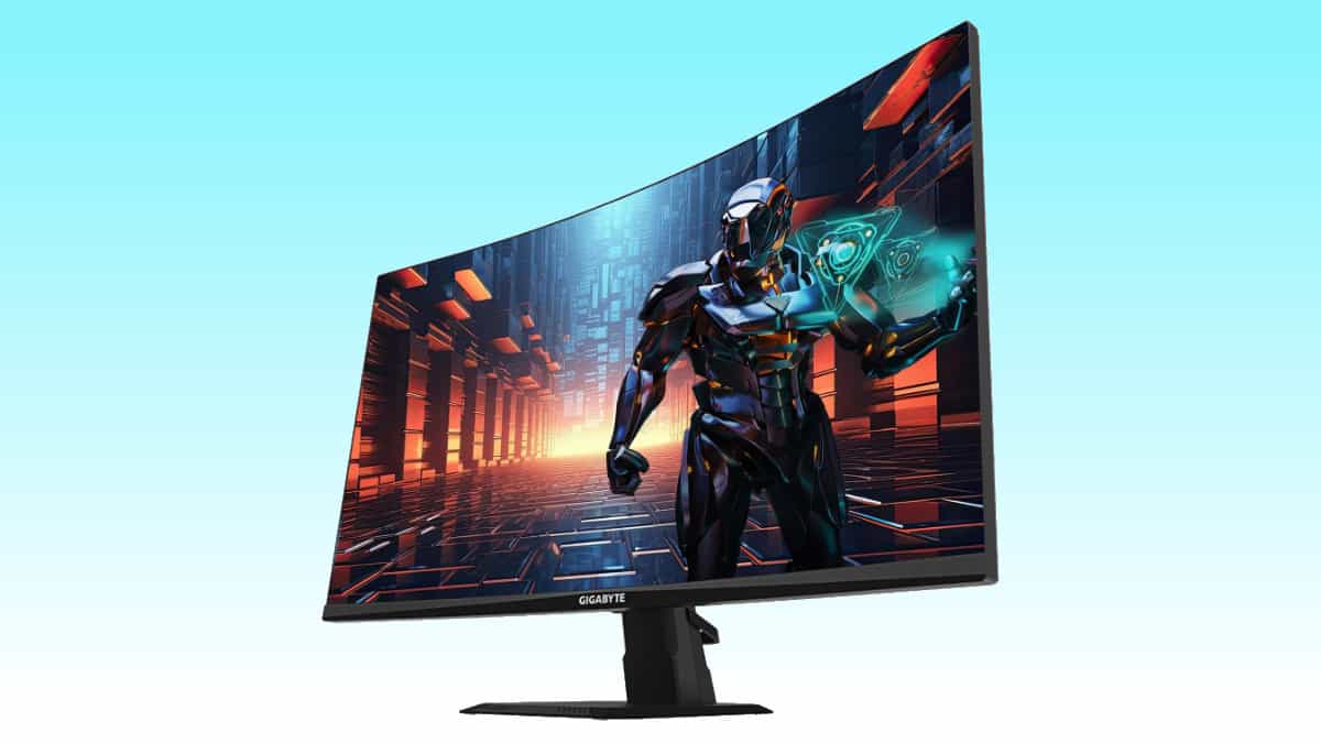 This Gigabyte curved gaming monitor price plummets in Amazon holiday deal