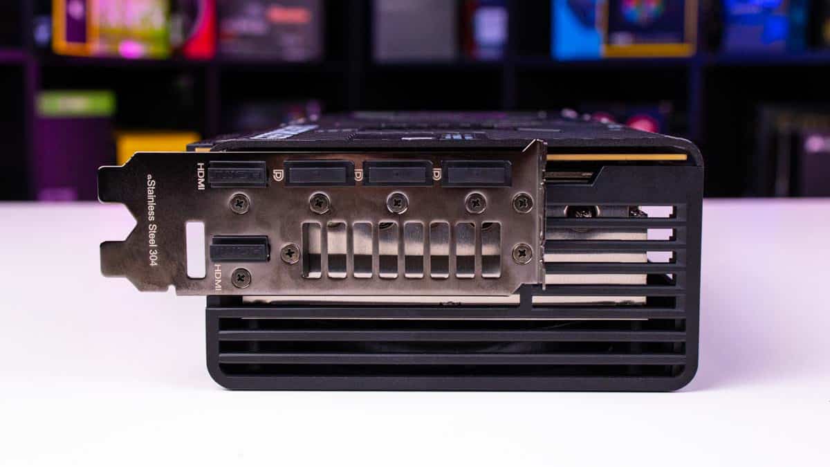 Rear IO of RTX 4090