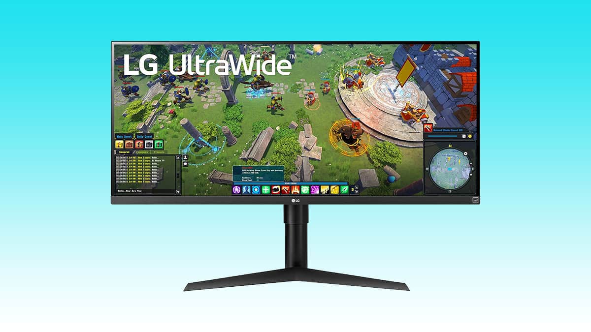 Lg ultrawide monitor displaying an auto draft strategy game.