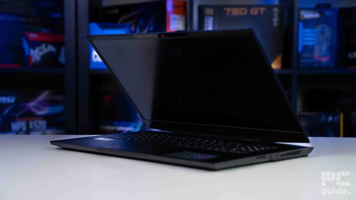 MSI Stealth 17 Studio A13V semi closed, source PCGuide