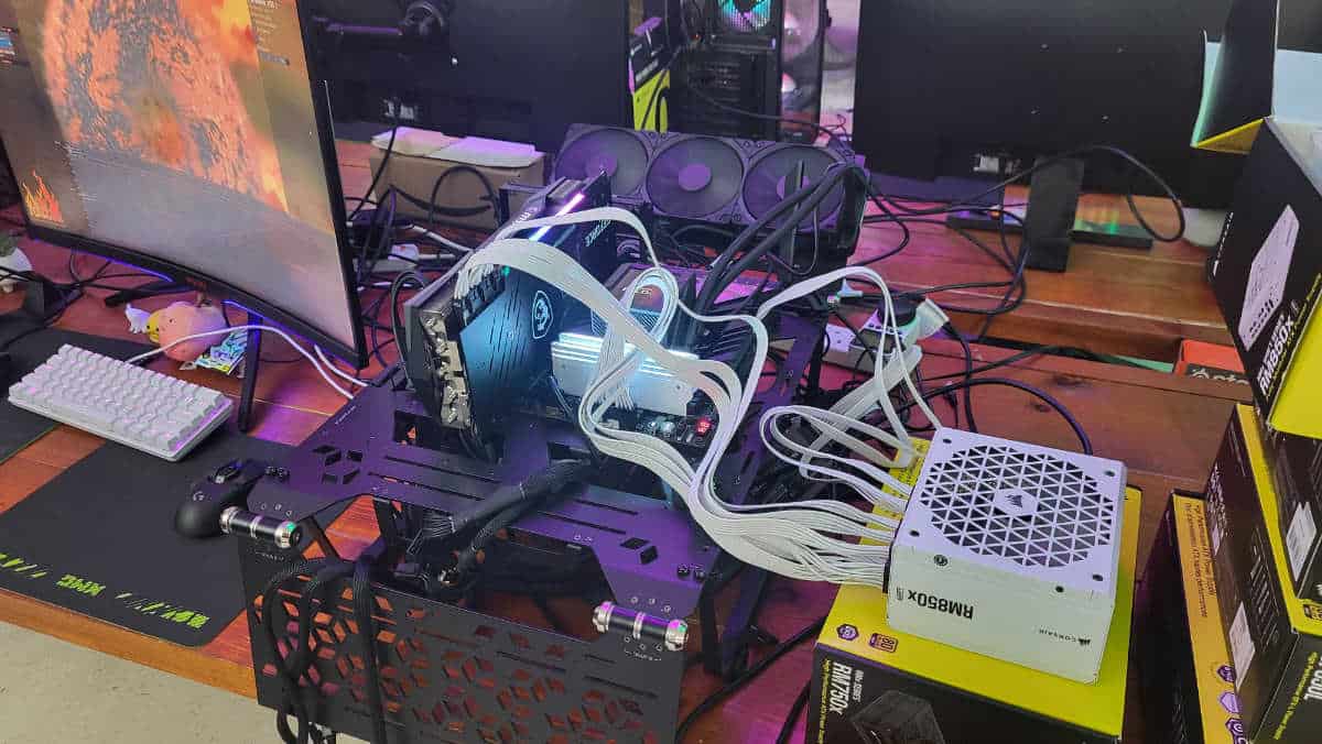 Corsair RM850x Shift White testing setup, Image by PCGuide