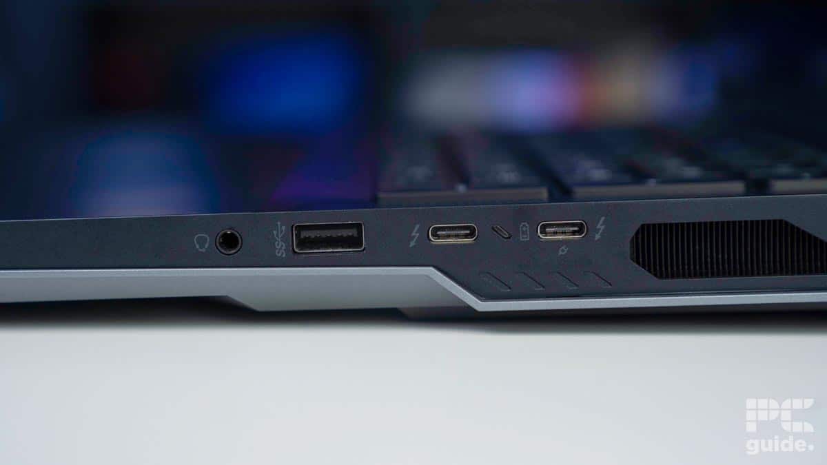 MSI Titan 18 HX right ports, Image by PCGuide