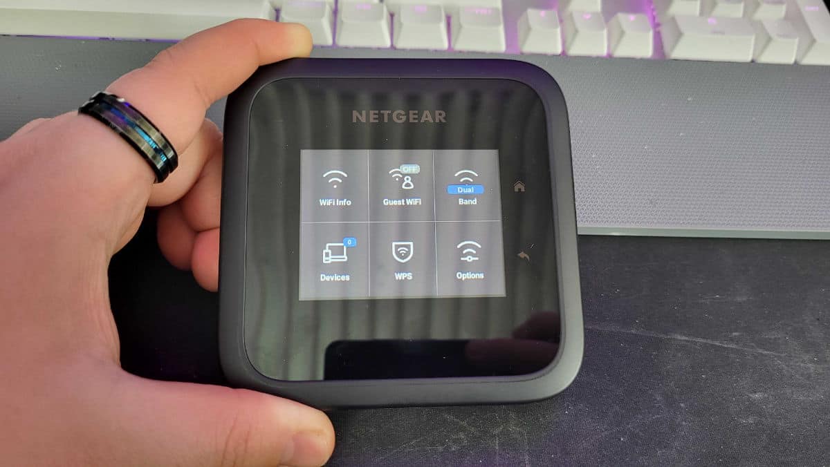 Netgear Nighthawk M6 Pro MR6450 WiFi settings, source PCGuide
