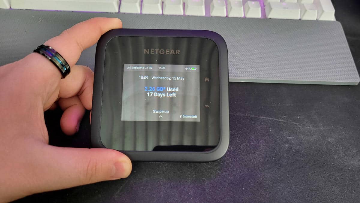 Netgear Nighthawk M6 Pro MR6450 home screen, source PCGuide