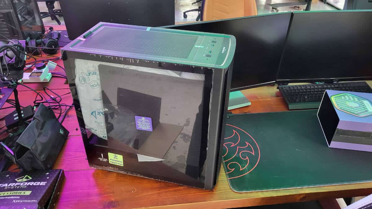 Starforge Horizon II Elite PC out of box, source PCGuide