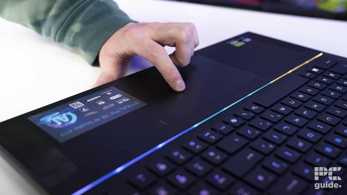 MSI Stealth 18 AI Studio A1V light bar touchpad, Image by PC Guide