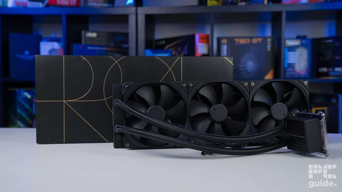ProArt AC 420 in front of the box showing fans