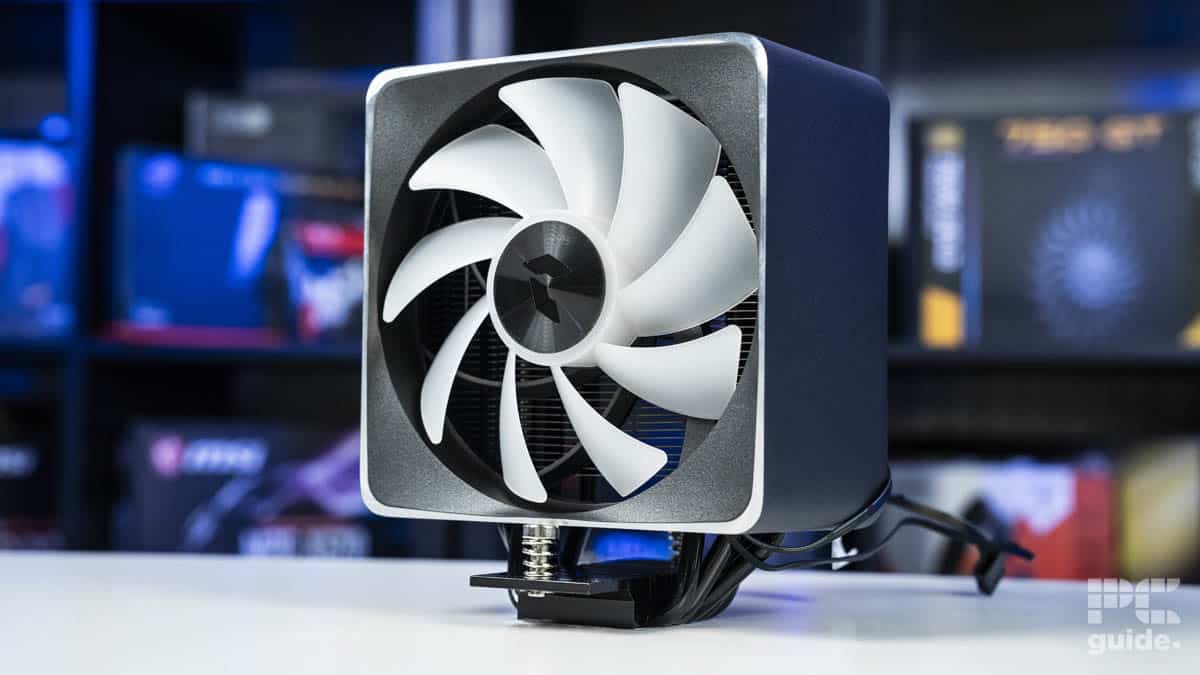 APNX AP1-V ARGB out on table displaying fan