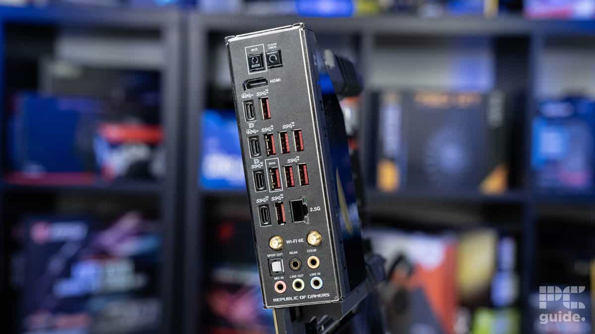 Crosshair X670E Hero Showing I/O and connectivity