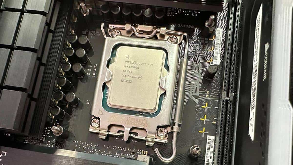 Cyber Monday deal: Save big on Intel’s last-gen flagship CPU