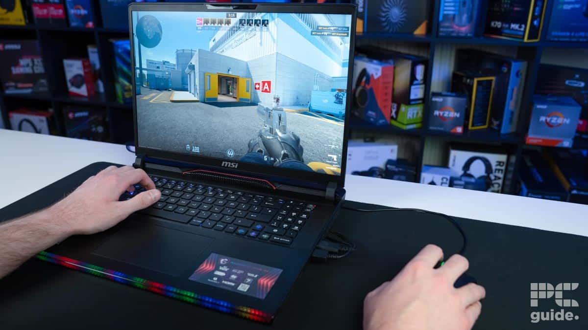 MSI Raider GE78 HX 14VHG gaming CS2, Image by PC Guide