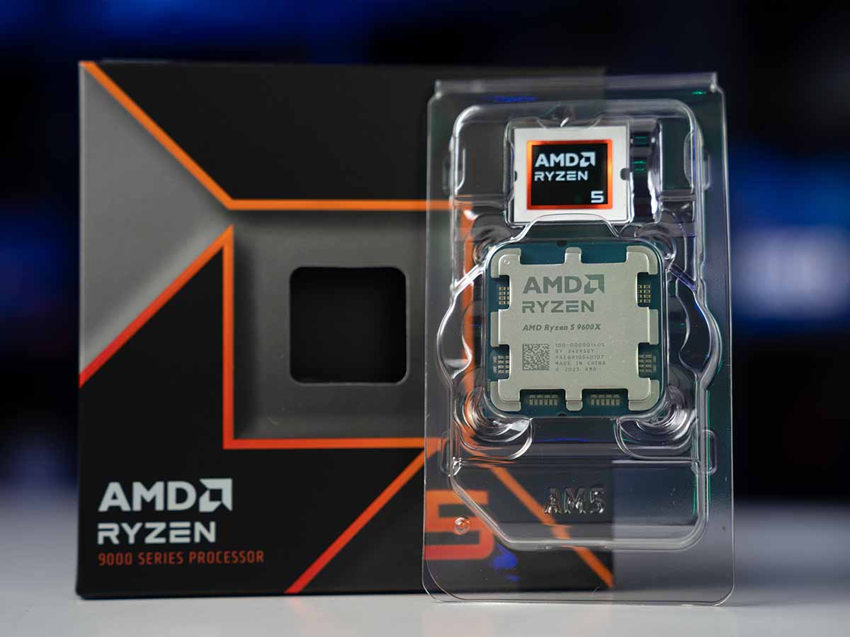 9600X out of box in plastic cover
