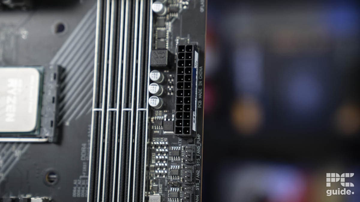 Aorus X570 showing memory slots