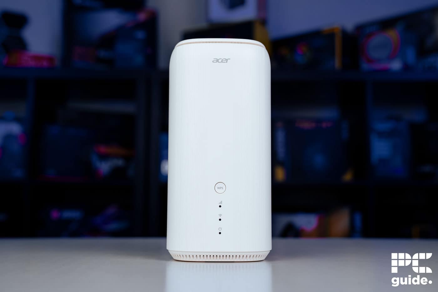 Acer Connect X6E front of router, Image by PC Guide