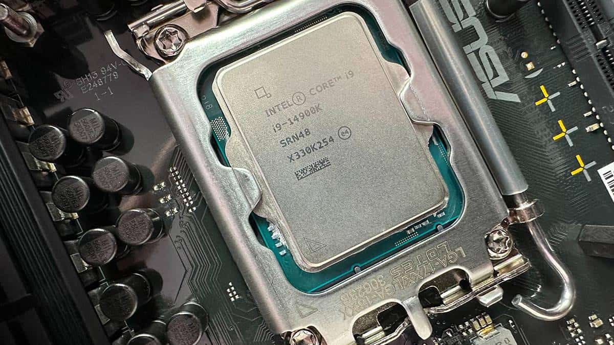 Intel doesn’t want another stability crisis with 15th gen, plays it safe with default power settings according to leak