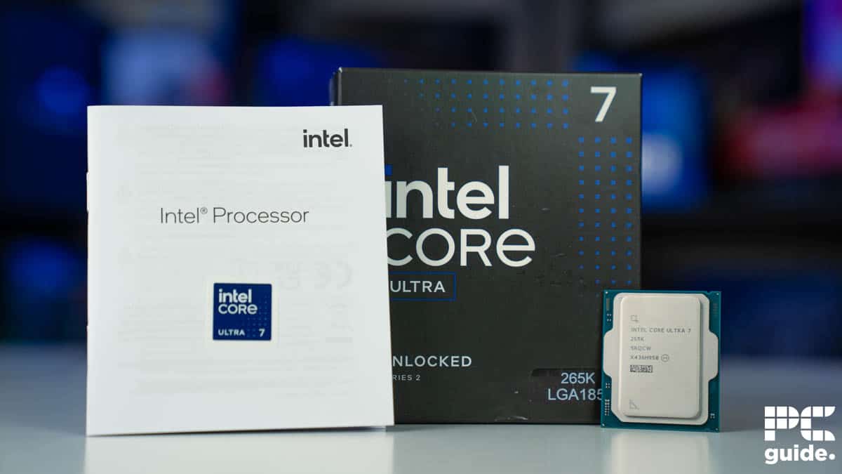 Core Ultra 7 265K and box contents