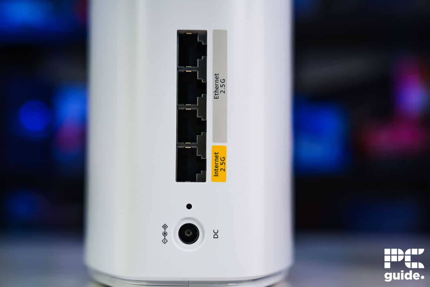 Netgear Orbi 770 Mesh router back, Image by PC Guide