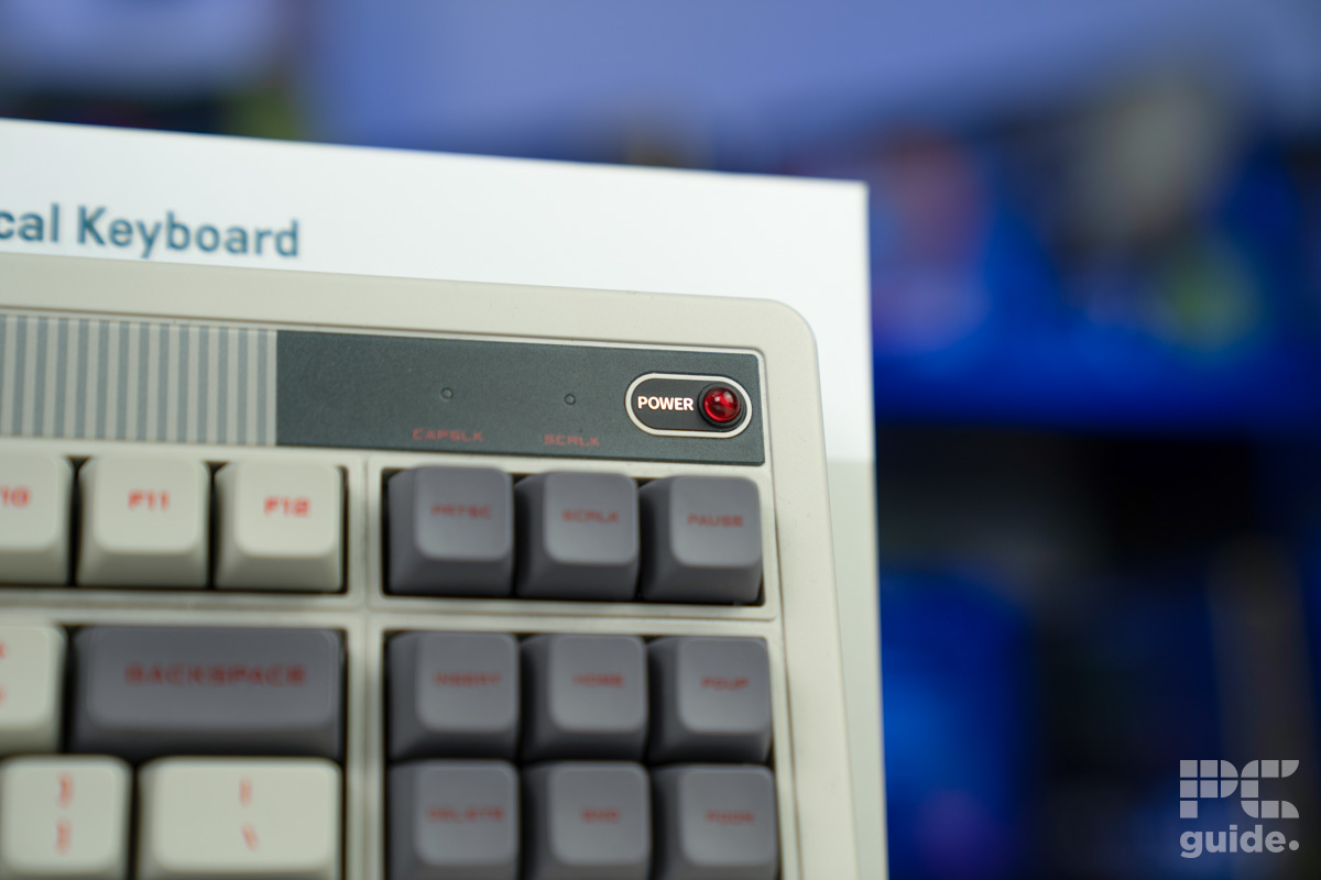 8Bitdo Retro Mechanical Keyboard power light, Image by PC guide
