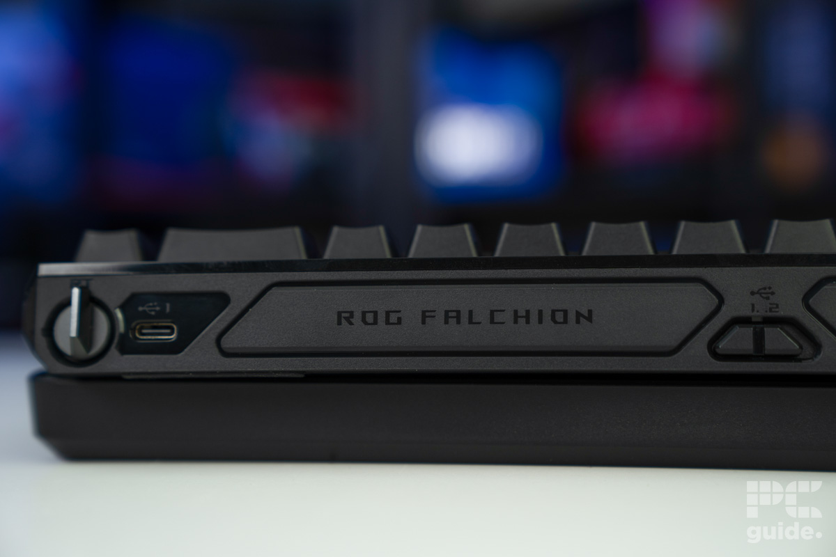 ROG Falchion ACE HFX RT switch, Image by PC Guide