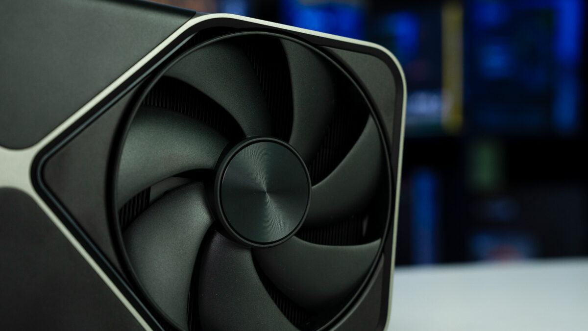 Nvidia RTX 5080 FE right fan, Image by PCGuide