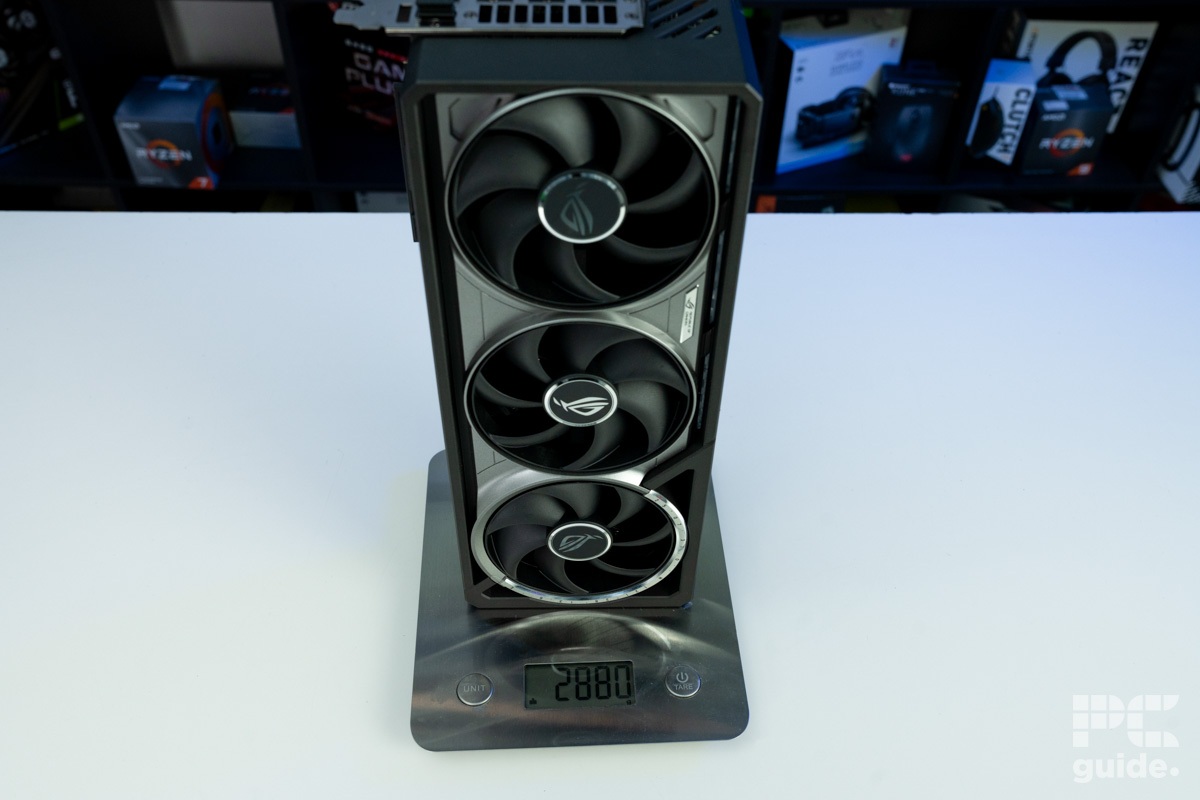 ROG Astral GeForce RTX 5080 OC weight, Image by PC Guide