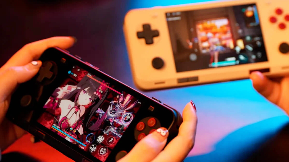 Ayaneo Pocket Ace handheld with gameplay