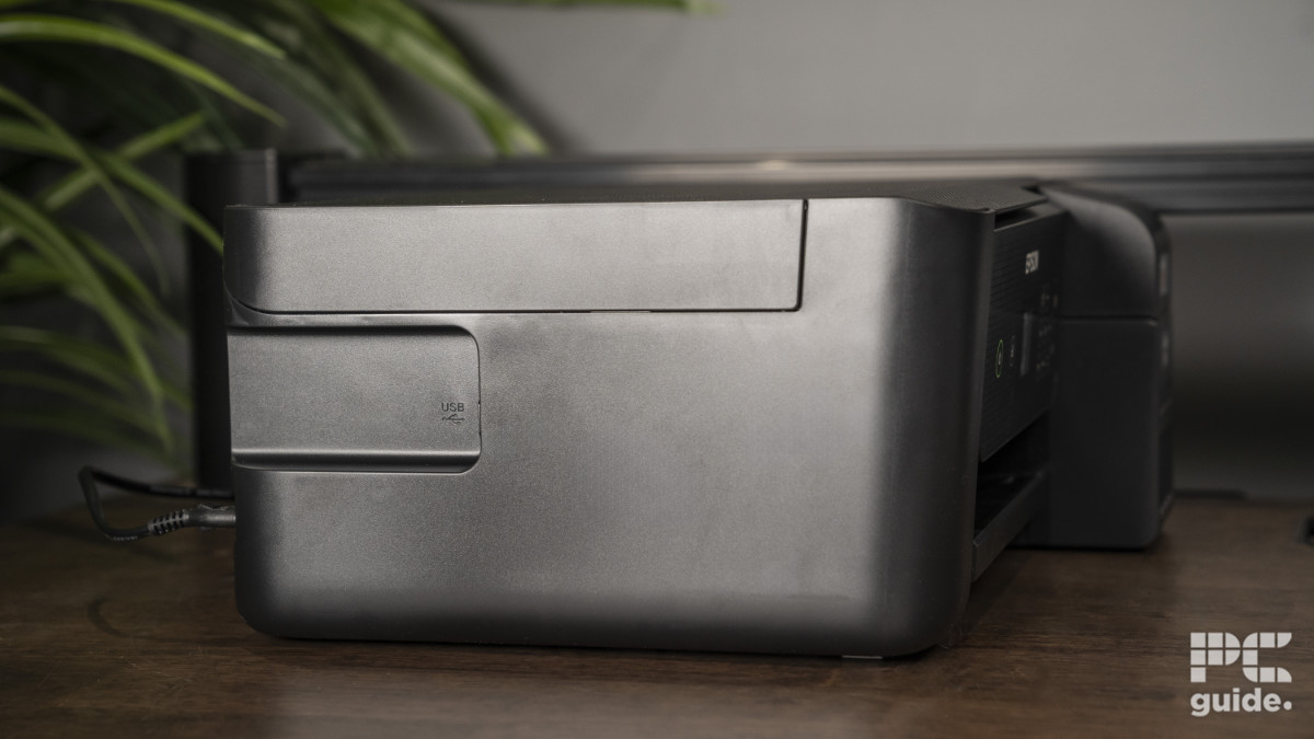 Epson EcoTank ET-2820 right side, Image by PC Guide
