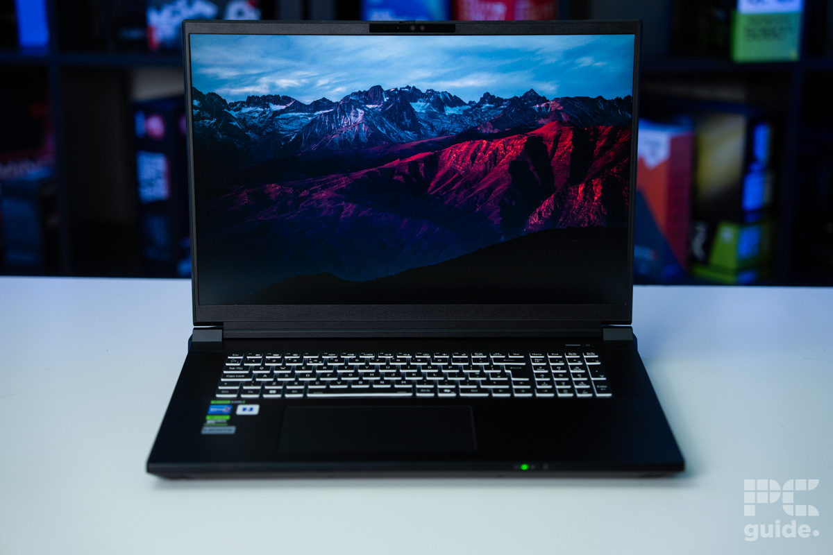 Pinnacle X580WNT-G front on, Image by PC Guide