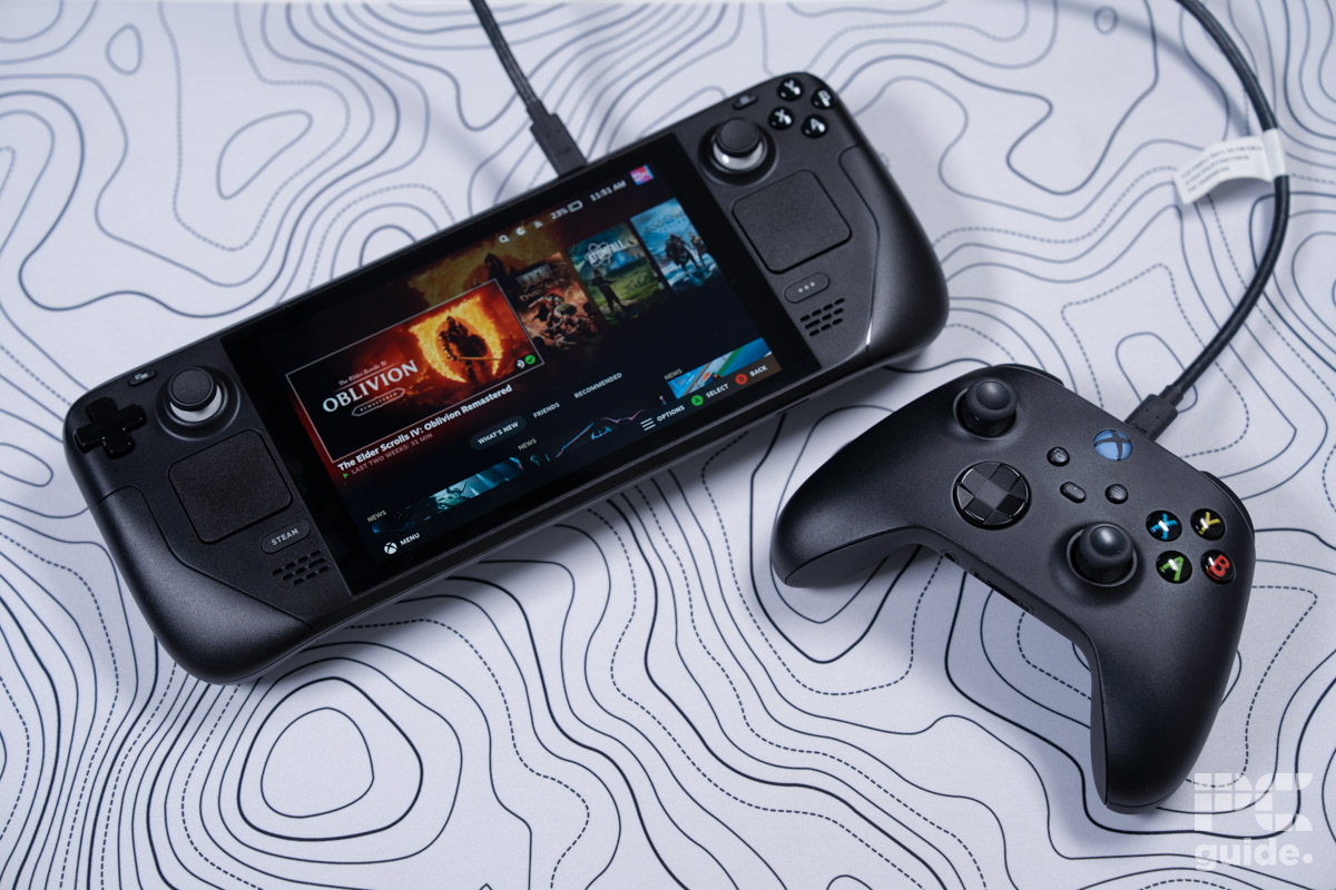 Picure of steam deck and xbox controller connected