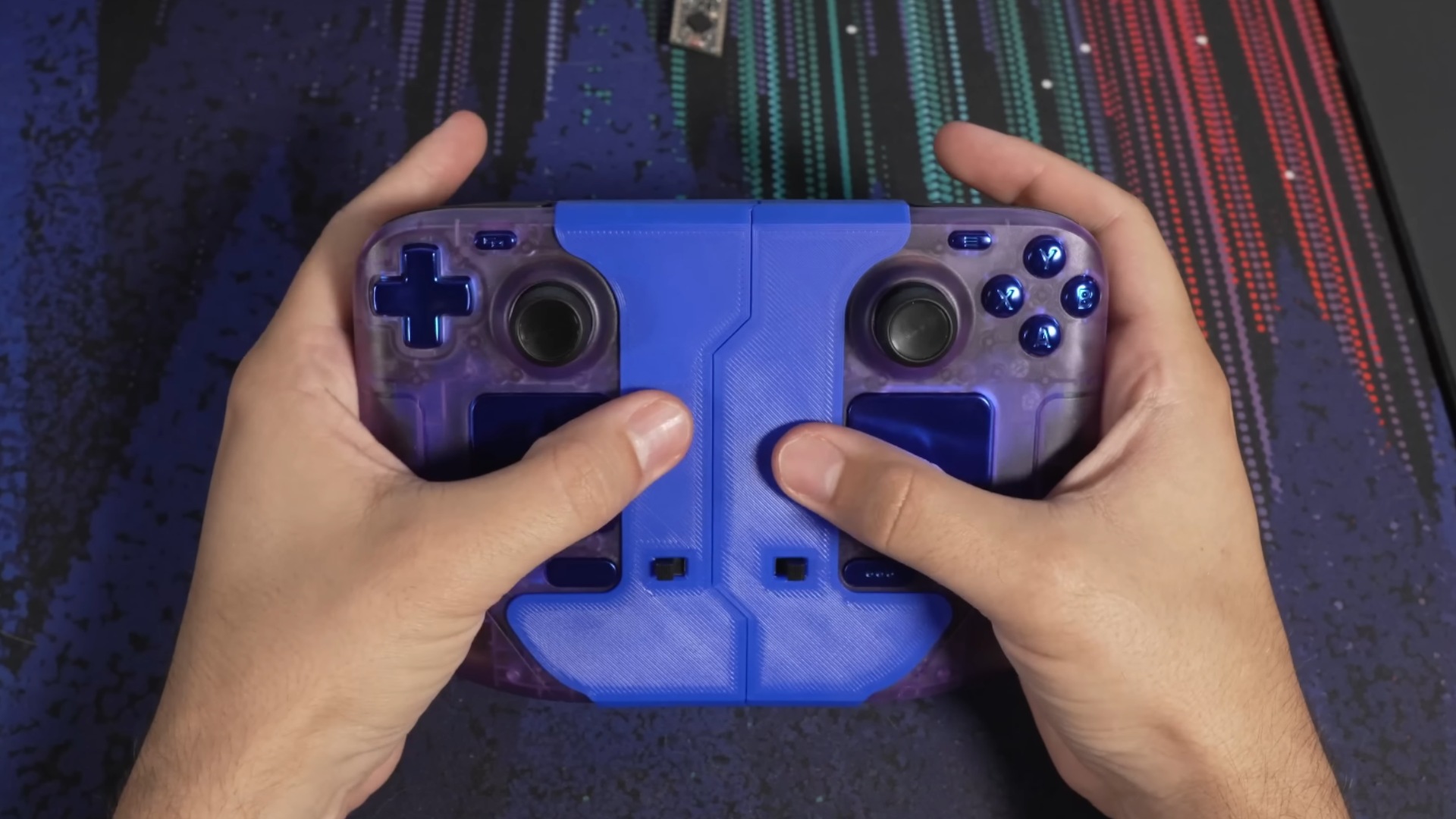 DIY Steam Controller 2 in hand, source: TommyB