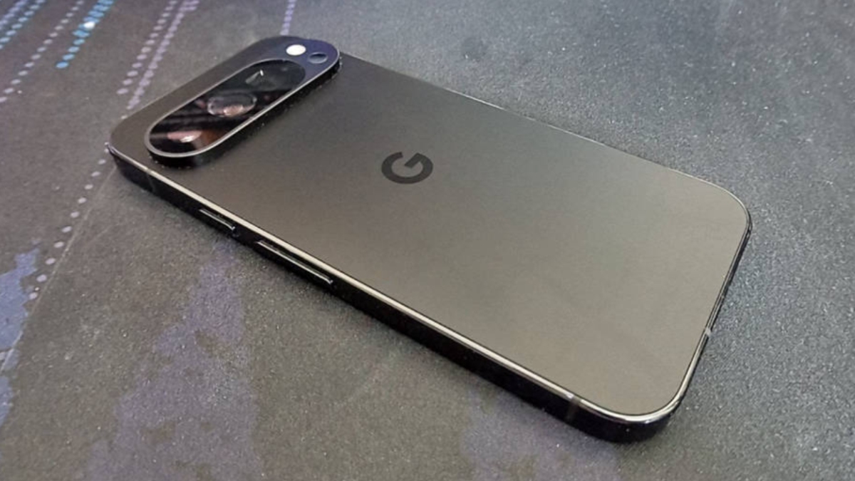 Google Pixel phone back with Google logo