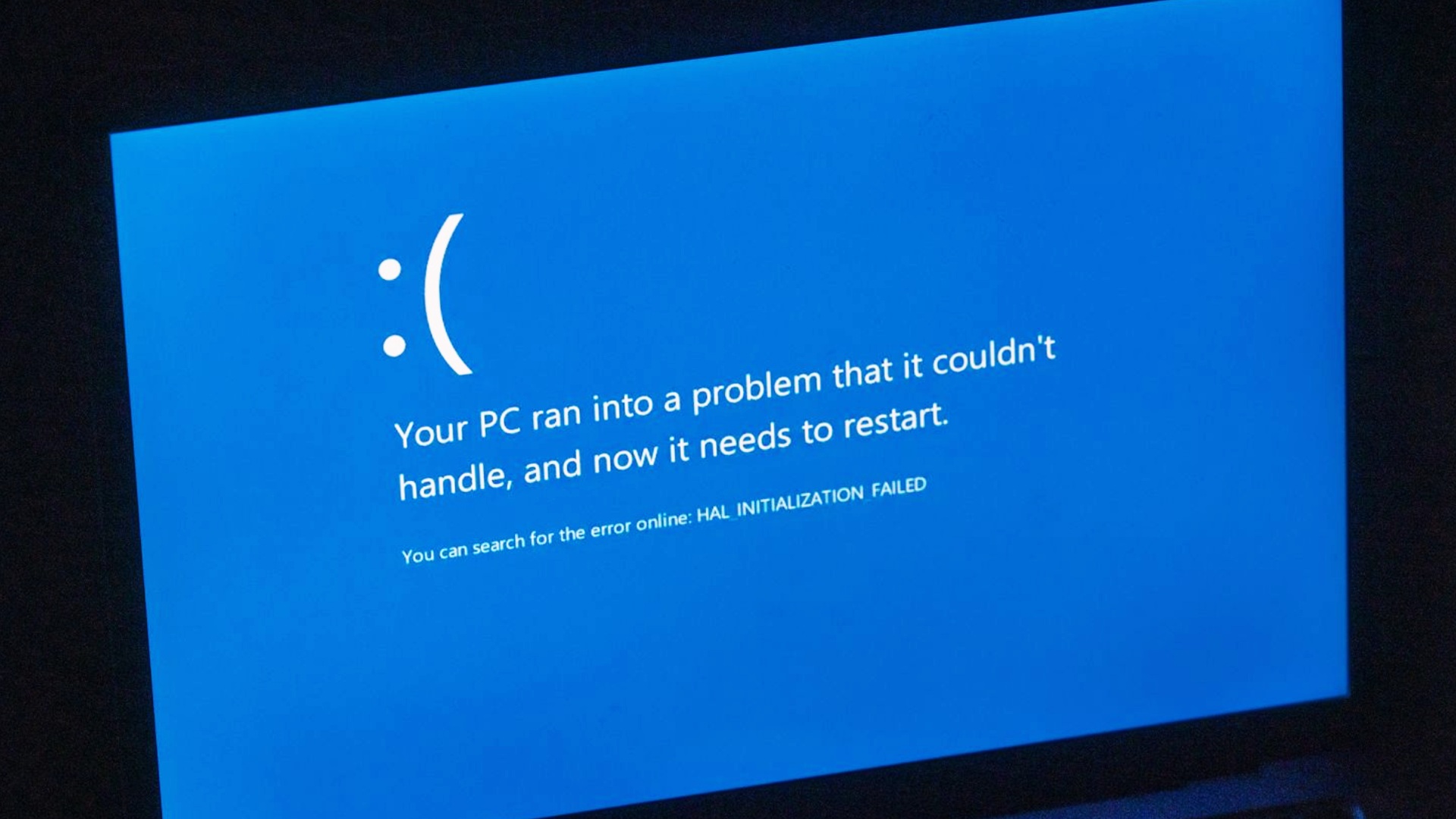 Microsoft confirms Blue Screen of Death is no longer blue, but it’s still a BSOD