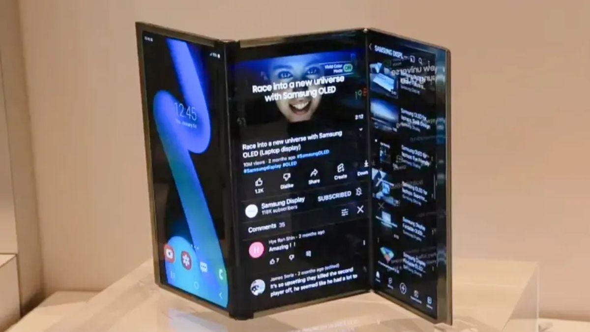 Samsung tri fold phone mass production