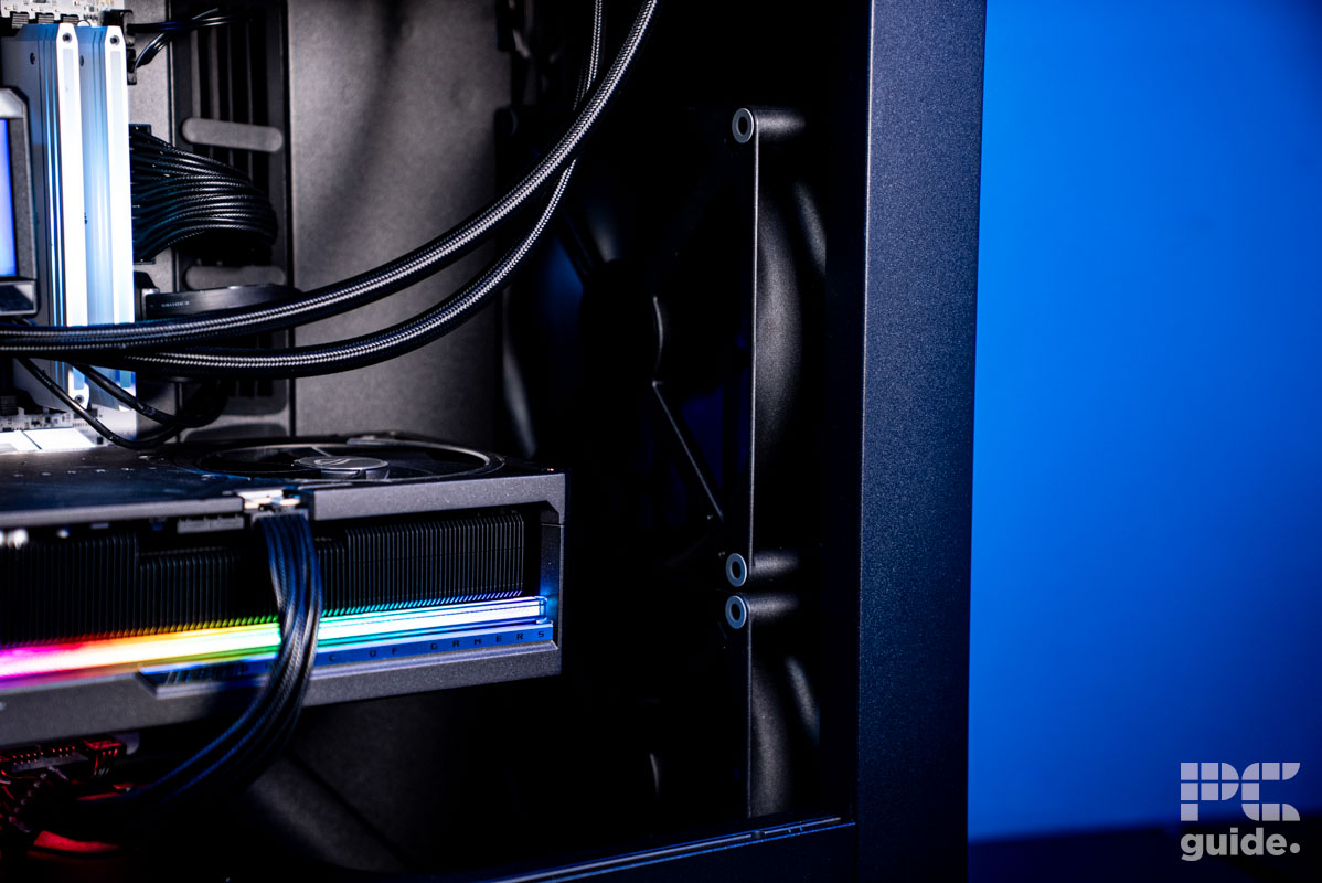 The inside of the HAVN BF 360 Flow case focused ont he two 180mm fans in front.