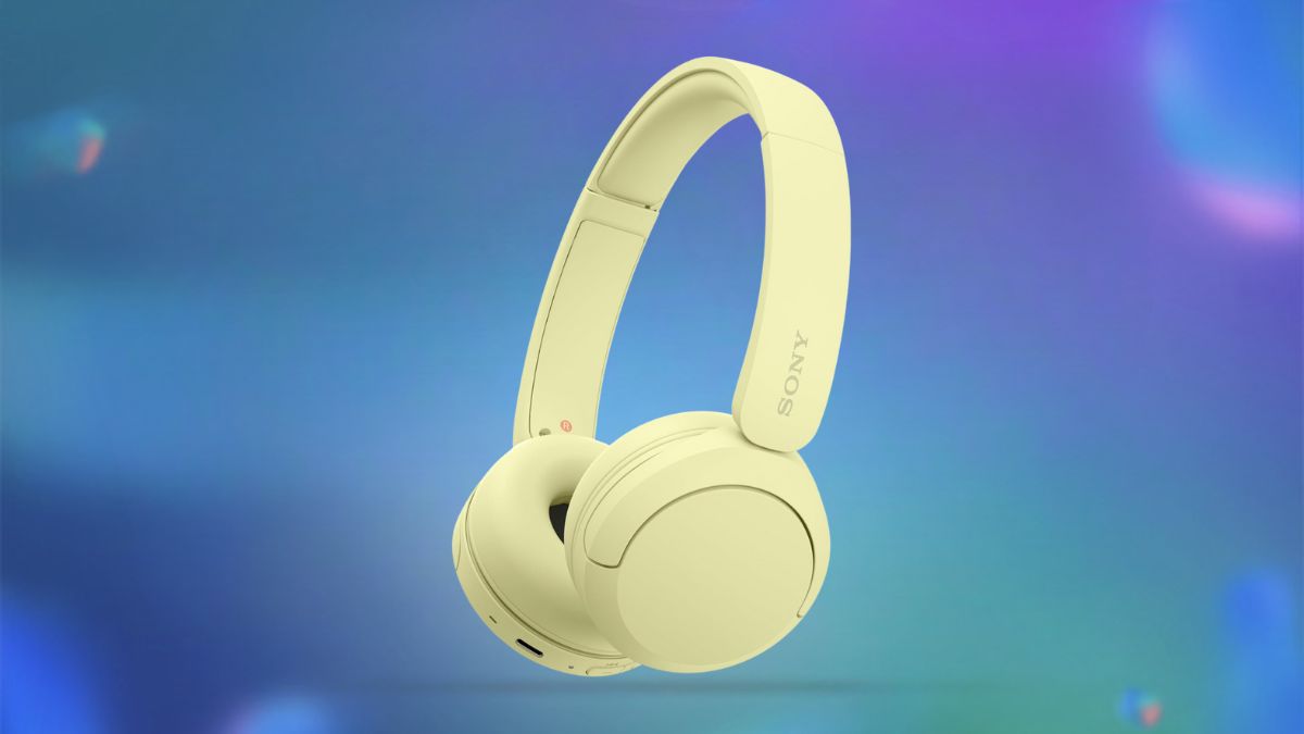 Popular Sony WH-CH520 headphones are the perfect Christmas gift, as they are currently available at almost half price on Amazon