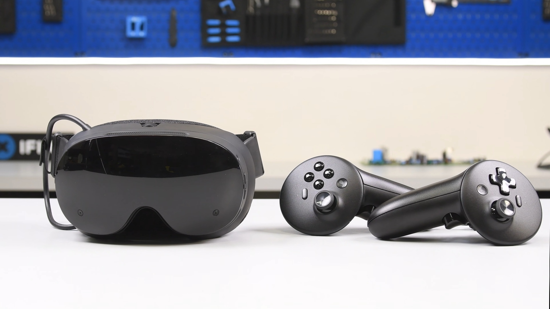 iFixit Teardown Reveals Steam Frame VR Headset is “Surprisingly Modular